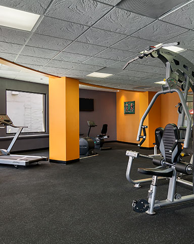 gold coast fitness center image